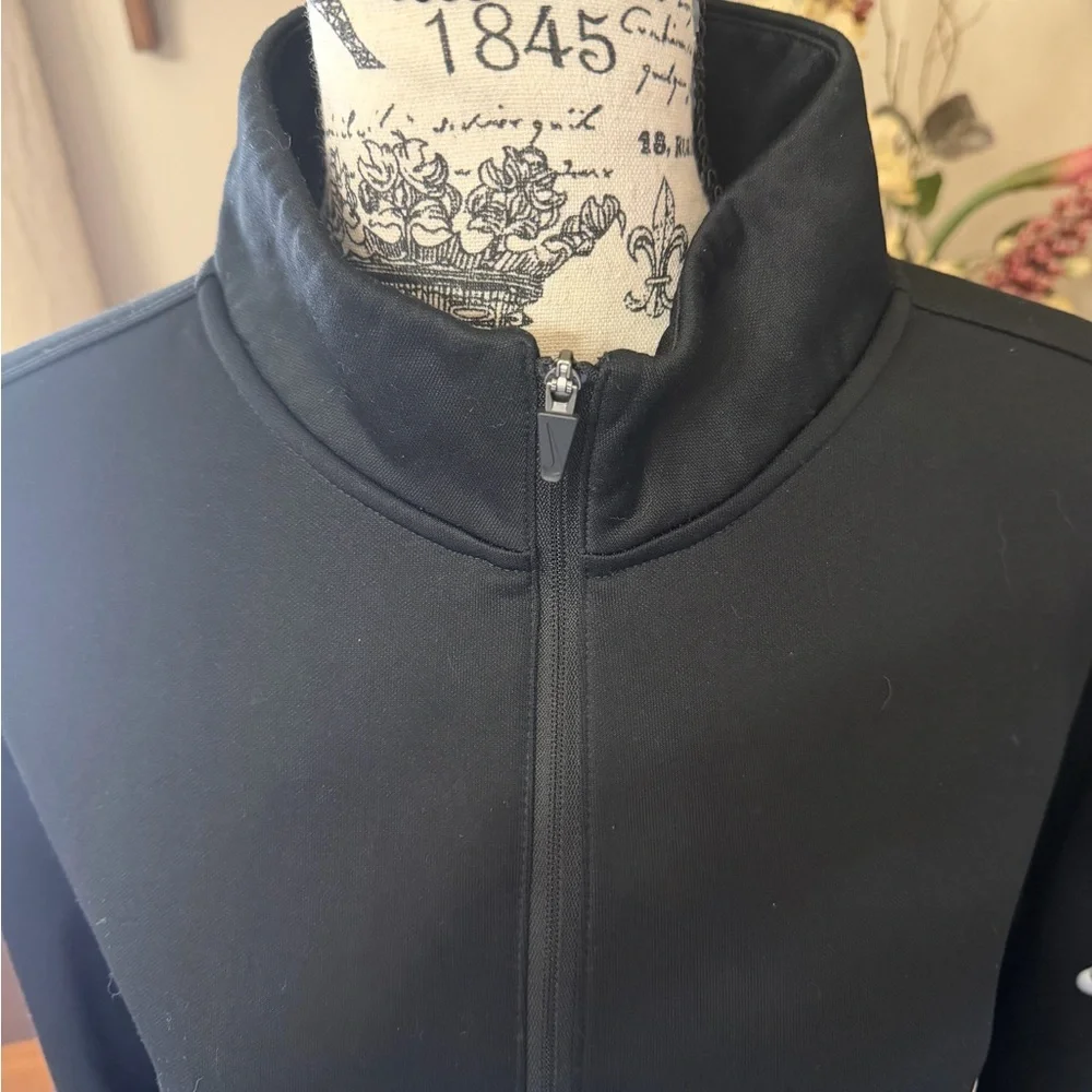 Nike Men’s Golf Standard Therma Fit Zip Pullover - Picture 6 of 7